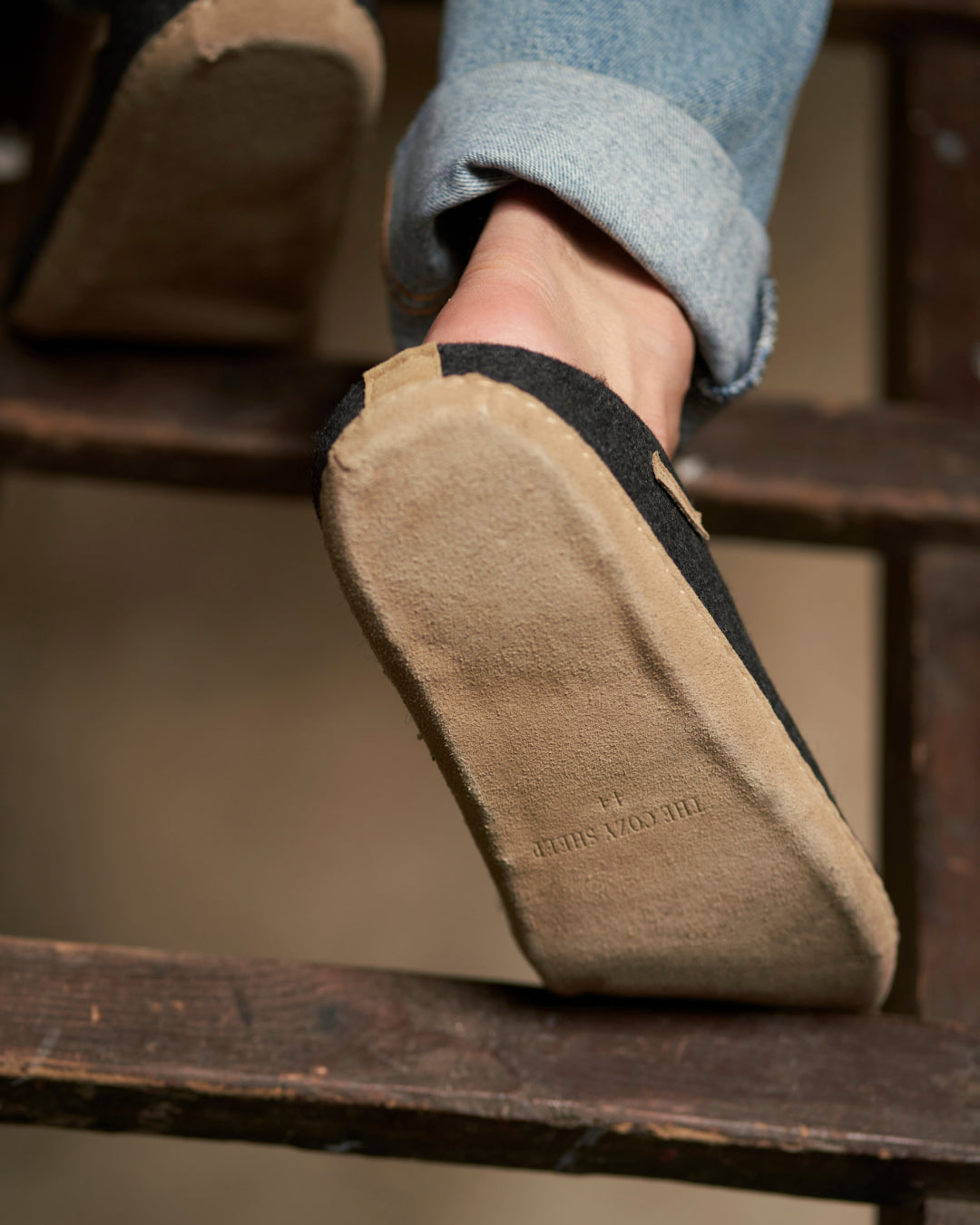 Filttofflor med mockasula - Grafitgrå