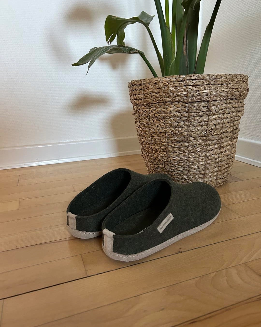 Filttofflor med mockasula - Skogsgröna