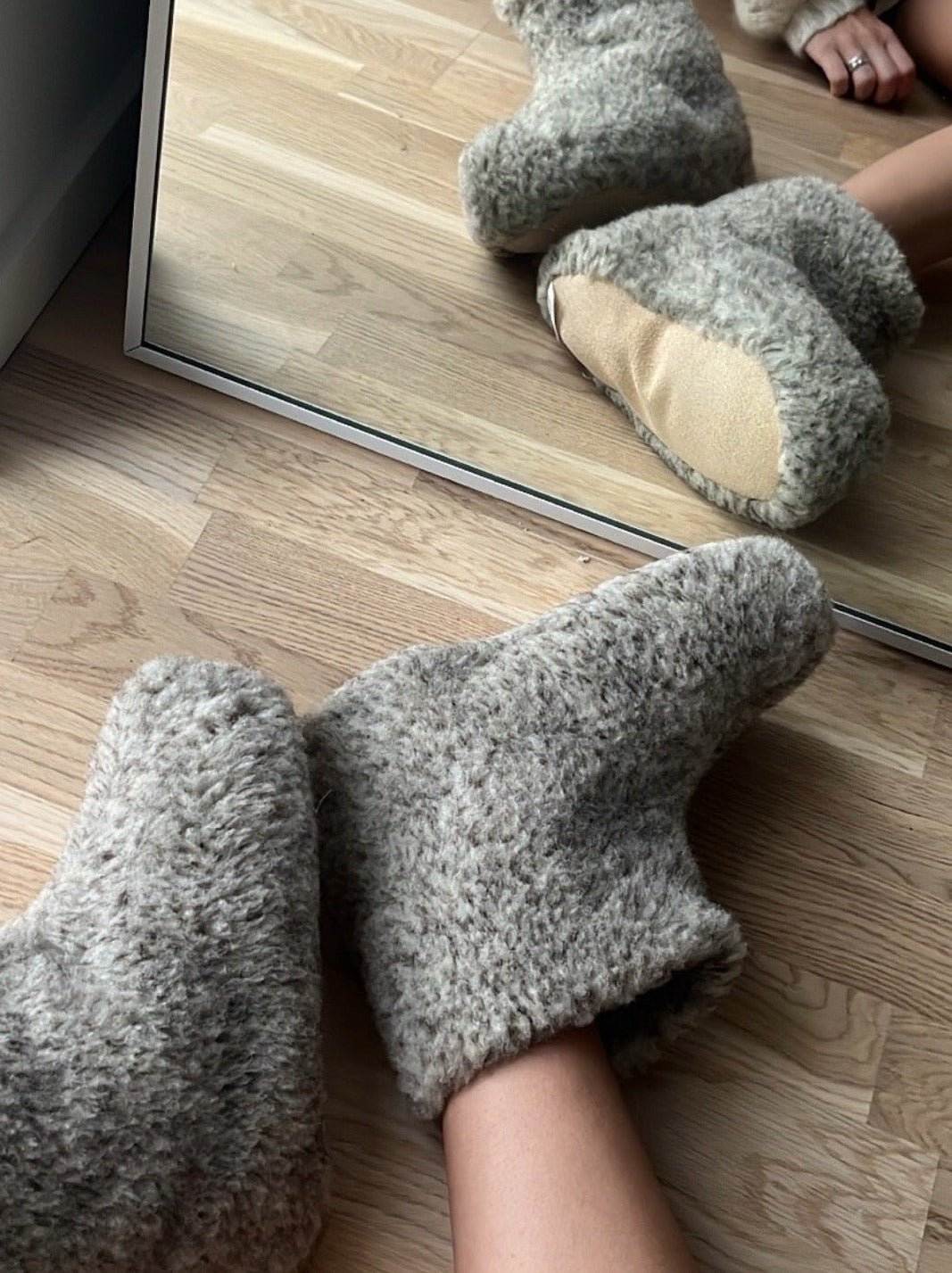 Uldhjemmesko – Lysegrå (Høj model) - The Cozy Sheep