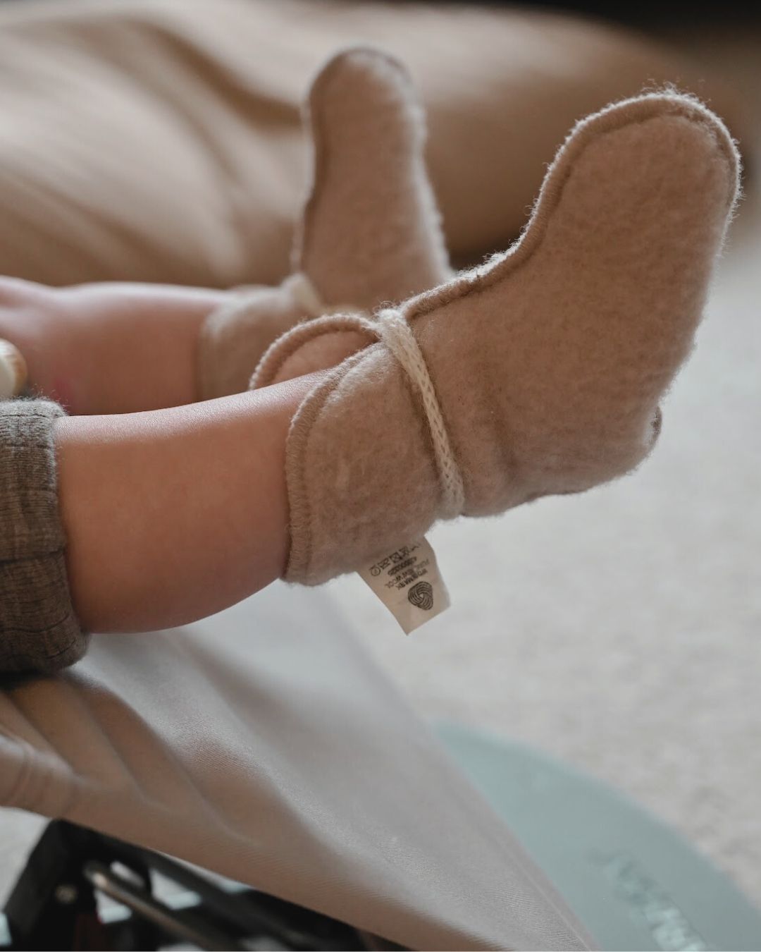 Babytossor i ull - Beige (0-3 månader)