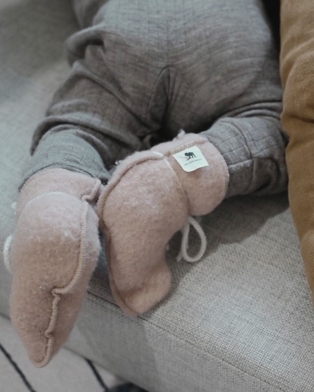 Babyfutter i uld - Beige (0-3 måneder) - The Cozy Sheep